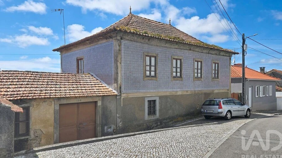 Moradia T4 para Venda em Maceda
