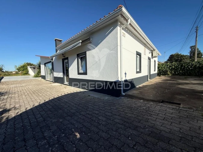 Moradia T3 para Venda em Casével e Vaqueiros Foto 11