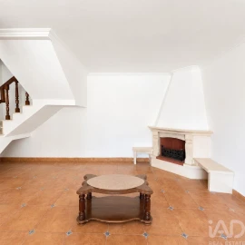 Moradia T2 para Venda em Albufeira e Olhos de Água