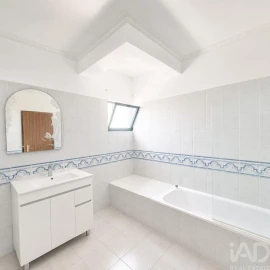 Moradia T2 para Venda em Albufeira e Olhos de Água