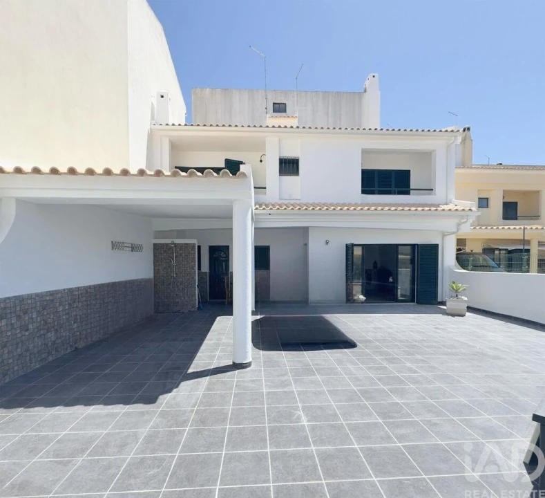 Moradia T2 para Venda em Albufeira e Olhos de Água Foto 2