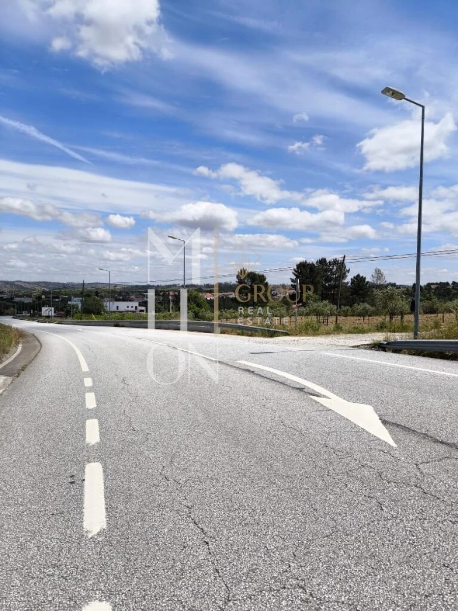Quinta T2 para Venda em Vilares e Carnicães Foto 26