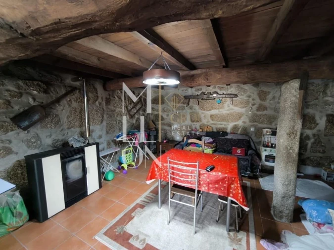 Quinta T2 para Venda em Vilares e Carnicães Foto 8