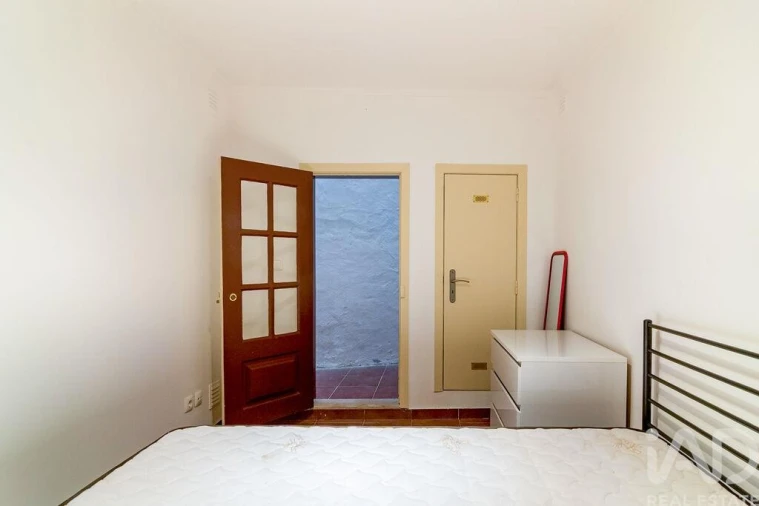 Apartamento T1 para Venda em Santa Maria Maior Foto 11
