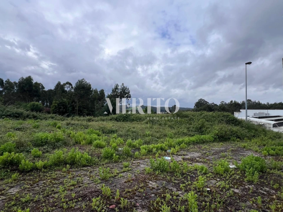 Armazém para Venda em Vilarinho das Cambas Foto 6
