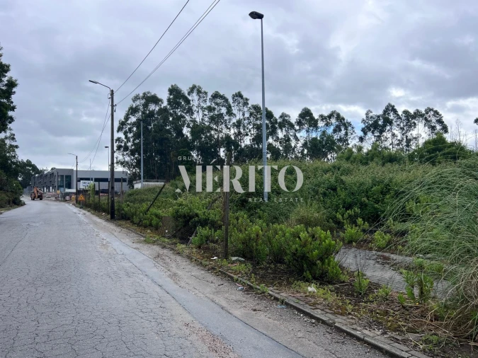Armazém para Venda em Vilarinho das Cambas Foto 7
