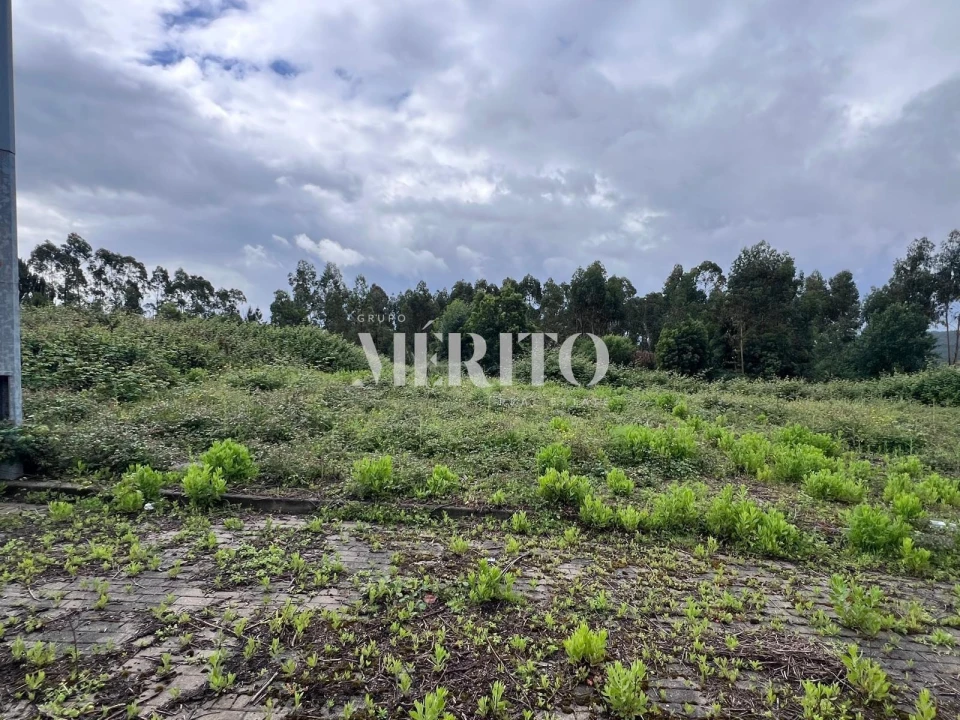 Armazém para Venda em Vilarinho das Cambas Foto 2
