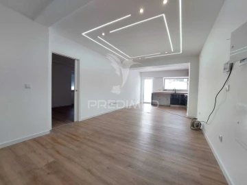 Apartamento T4 para Venda em Ribeira de Nisa e Carreiras