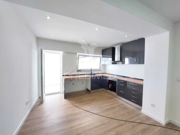 Apartamento T4 para Venda em Ribeira de Nisa e Carreiras