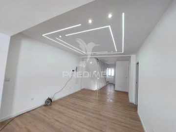 Apartamento T4 para Venda em Ribeira de Nisa e Carreiras