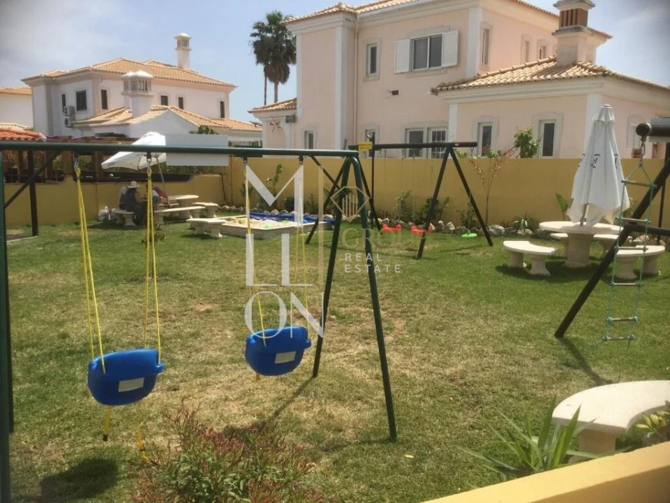 Negócio para Venda em Albufeira e Olhos de Água Foto 8