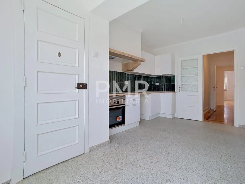 Apartamento T4 para Arrendamento em Algés, Linda-A-Velha e Cruz Quebrada-Dafundo Foto 10
