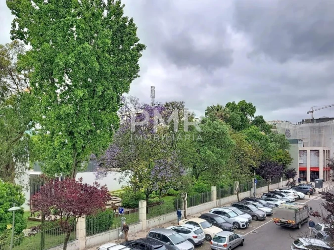 Apartamento T4 para Arrendamento em Algés, Linda-A-Velha e Cruz Quebrada-Dafundo Foto 19