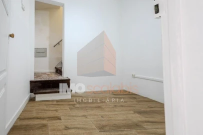 Moradia T2 para Venda em Romeira e Várzea