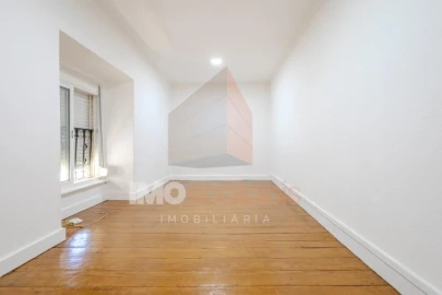 Moradia T2 para Venda em Romeira e Várzea