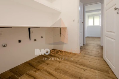 Moradia T2 para Venda em Romeira e Várzea
