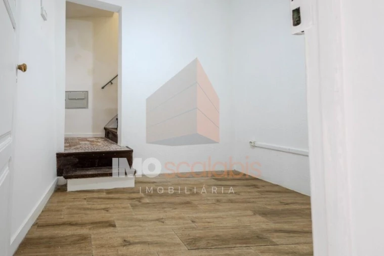Moradia T2 para Venda em Romeira e Várzea Foto 8