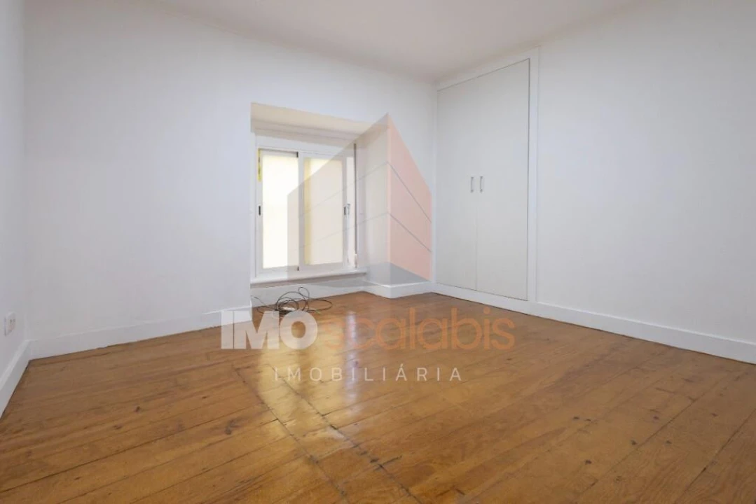 Moradia T2 para Venda em Romeira e Várzea Foto 12