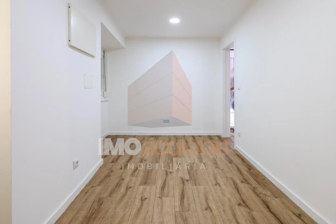 Moradia T2 para Venda em Romeira e Várzea Foto 4