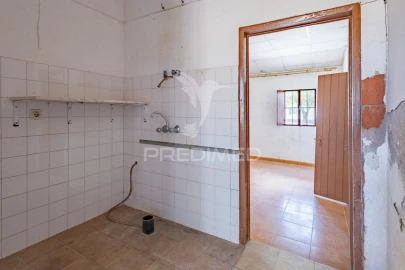 Moradia T9 para Venda em Gafanhoeira (São Pedro) e Sabugueiro