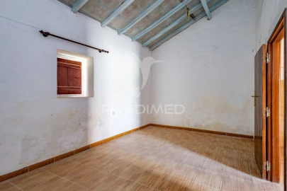 Moradia T9 para Venda em Gafanhoeira (São Pedro) e Sabugueiro