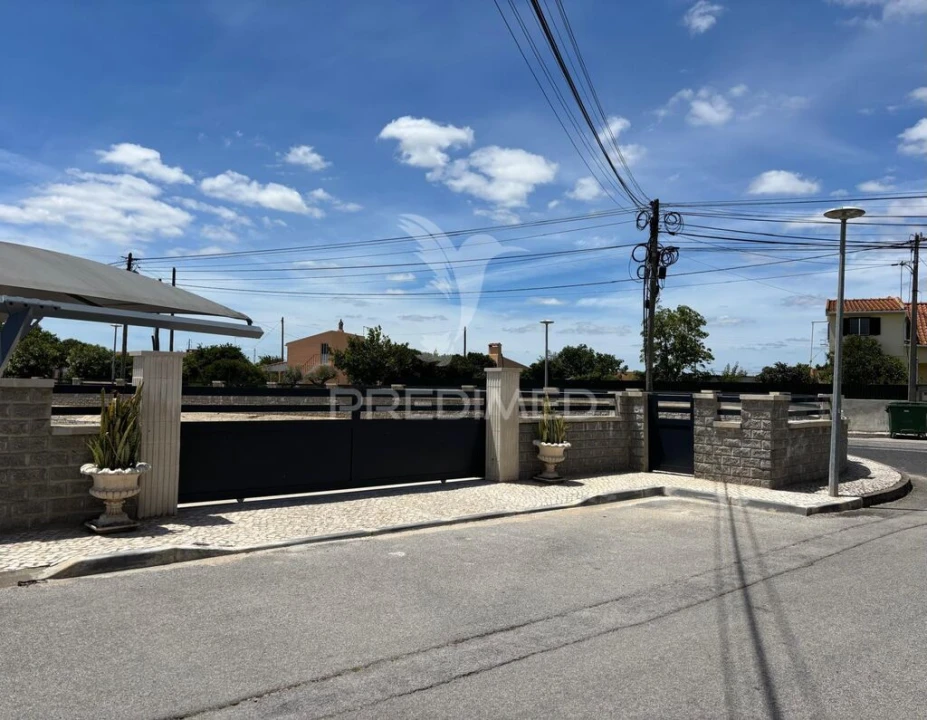 Terreno para Venda em Samora Correia Foto 1
