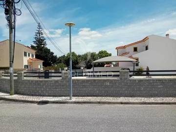 Terreno para Venda em Samora Correia