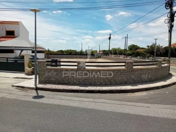 Terreno para Venda em Samora Correia