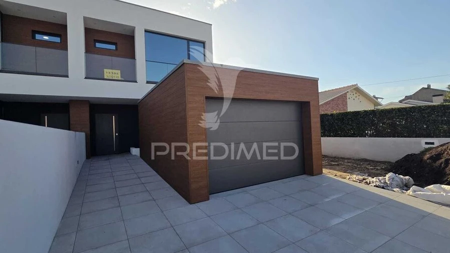 Moradia T4 para Venda em Aradas