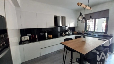 Moradia T3 para Venda em Loule (São Clemente)