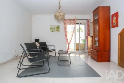 Moradia T2 para Venda em Santa Maria, São Pedro e Matacães