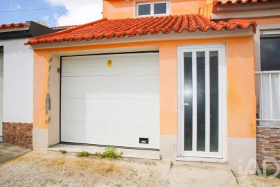 Moradia T2 para Venda em Santa Maria, São Pedro e Matacães