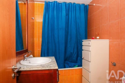Moradia T2 para Venda em Santa Maria, São Pedro e Matacães