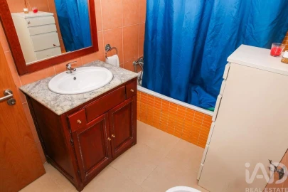 Moradia T2 para Venda em Santa Maria, São Pedro e Matacães