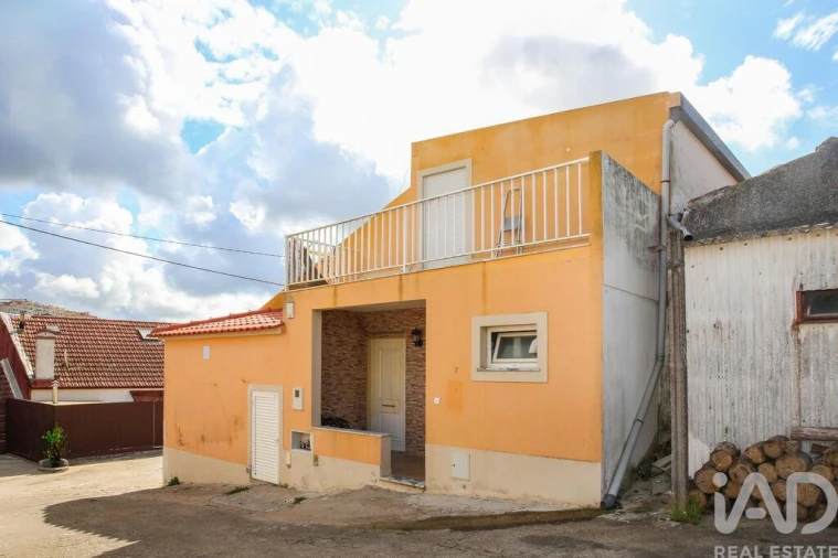 Moradia T2 para Venda em Santa Maria, São Pedro e Matacães Foto 29