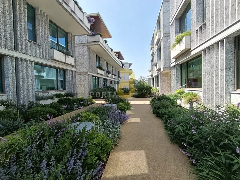 Apartamento T2 para Venda em Aldoar, Foz do Douro e Nevogilde Foto 4