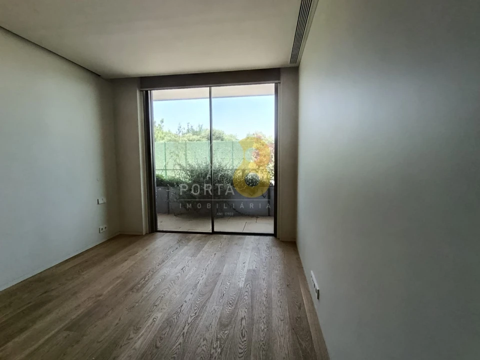 Apartamento T2 para Venda em Aldoar, Foz do Douro e Nevogilde Foto 8