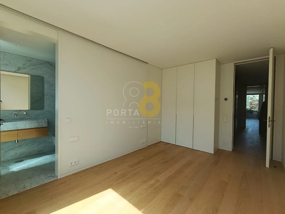 Apartamento T2 para Venda em Aldoar, Foz do Douro e Nevogilde Foto 9