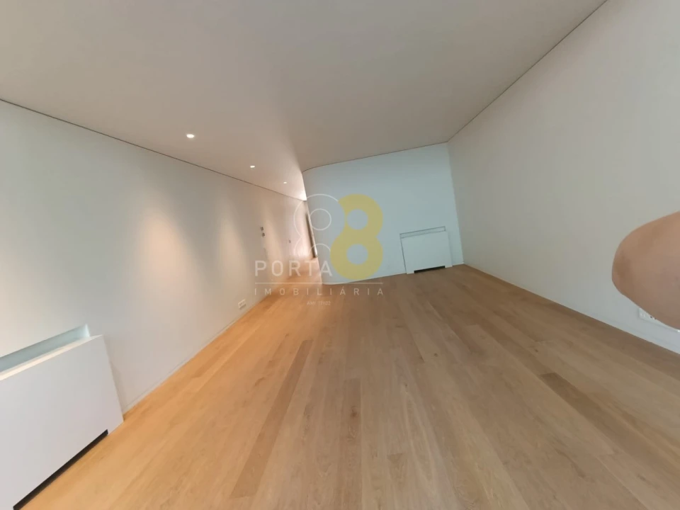 Apartamento T2 para Venda em Aldoar, Foz do Douro e Nevogilde Foto 11