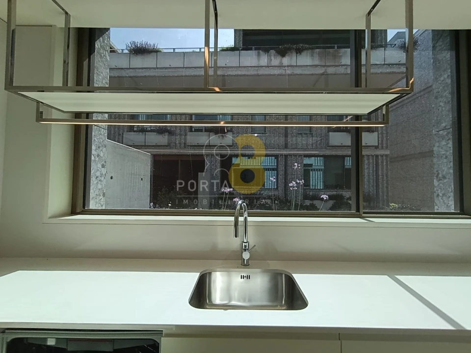 Apartamento T2 para Venda em Aldoar, Foz do Douro e Nevogilde Foto 16