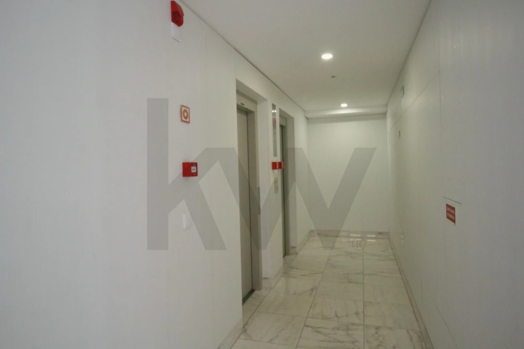 Apartamento T2 para Venda em Póvoa de Santa Iria e Forte da Casa Foto 60