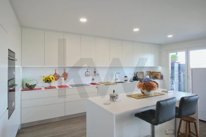 Apartamento T2 para Venda em Póvoa de Santa Iria e Forte da Casa