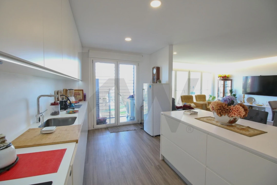 Apartamento T2 para Venda em Póvoa de Santa Iria e Forte da Casa Foto 10