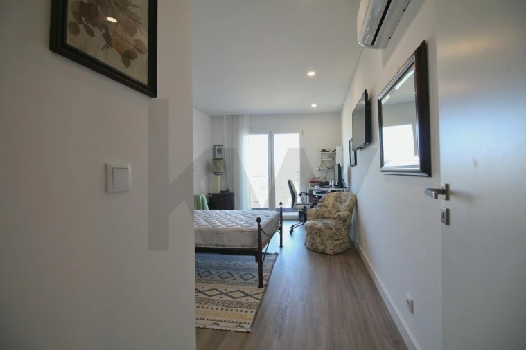 Apartamento T2 para Venda em Póvoa de Santa Iria e Forte da Casa Foto 33