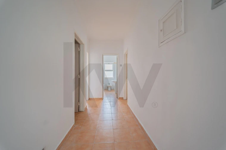 Apartamento T3 para Venda em Amora Foto 2
