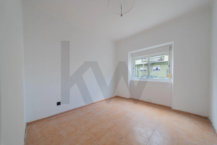 Apartamento T3 para Venda em Amora Foto 5
