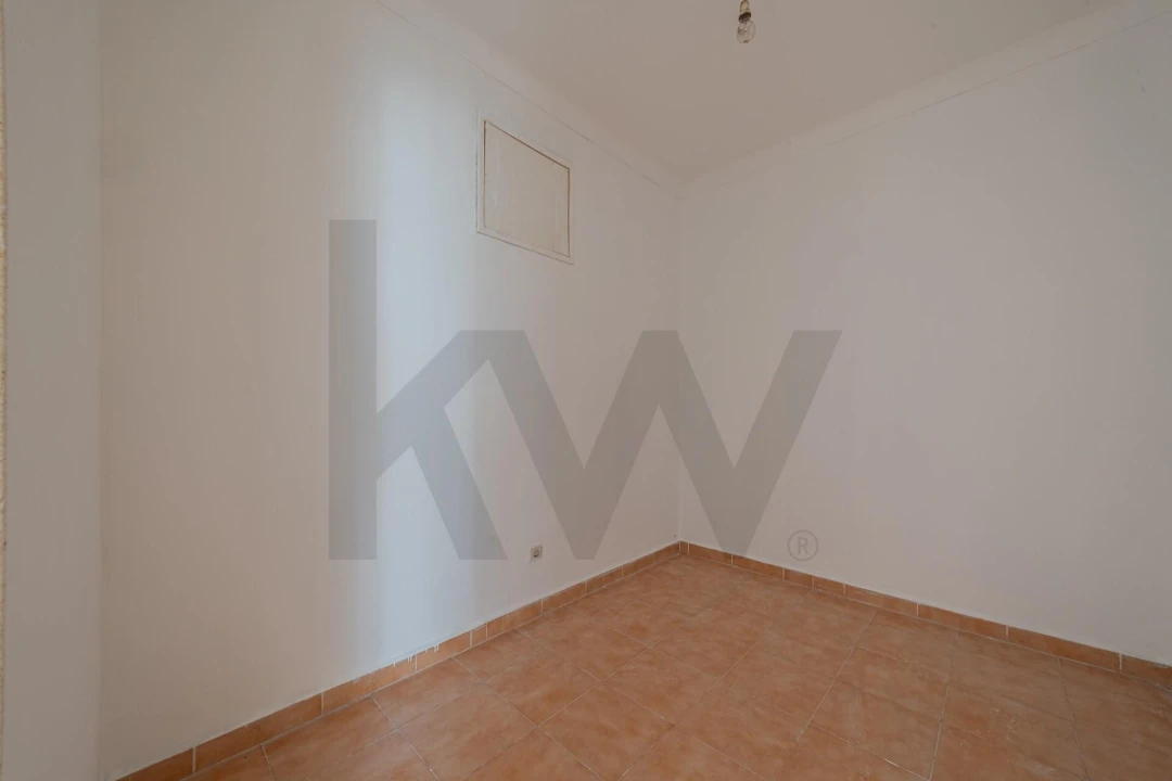Apartamento T3 para Venda em Amora Foto 9