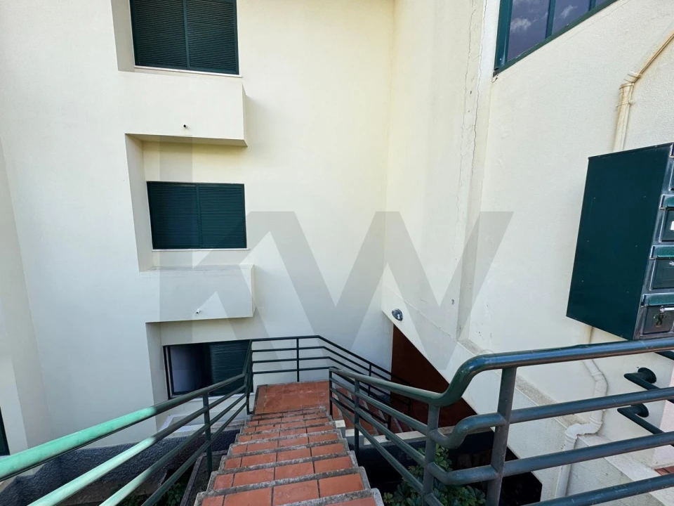 Apartamento T2 para Venda em Caniço Foto 14