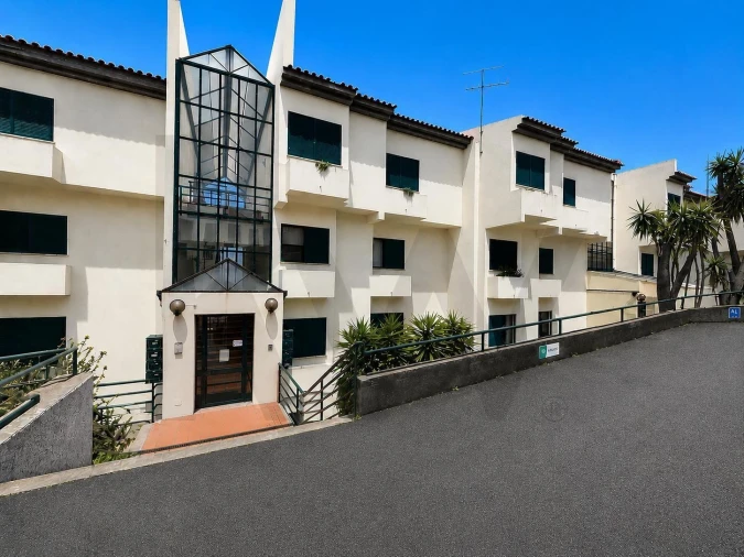 Apartamento T2 para Venda em Caniço Foto 15