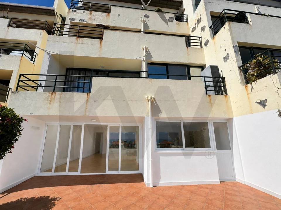 Apartamento T2 para Venda em Caniço Foto 12